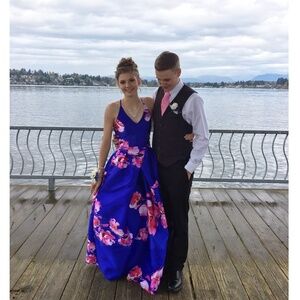 Floral Prom Dress - Has Pockets!
